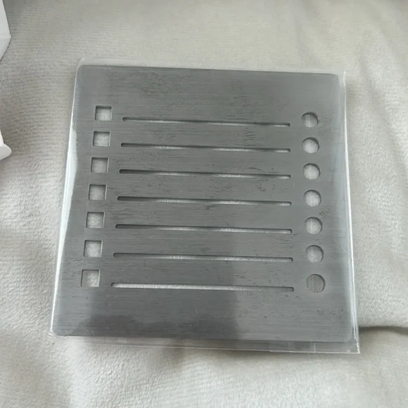 Cloth and paper sticky note holder and stencil - Picture 4 of 5